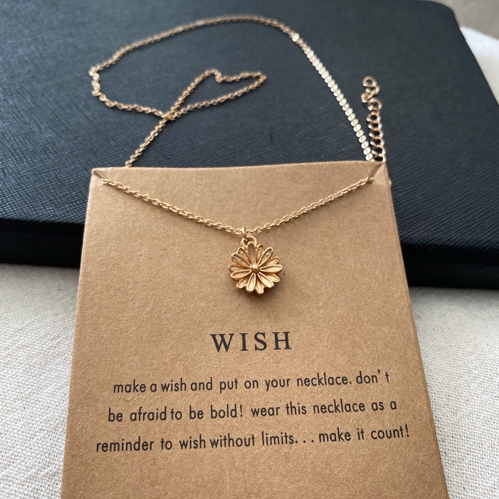 Dainty WISH Flower Necklace -tiny flaw - Picture 7 of 7